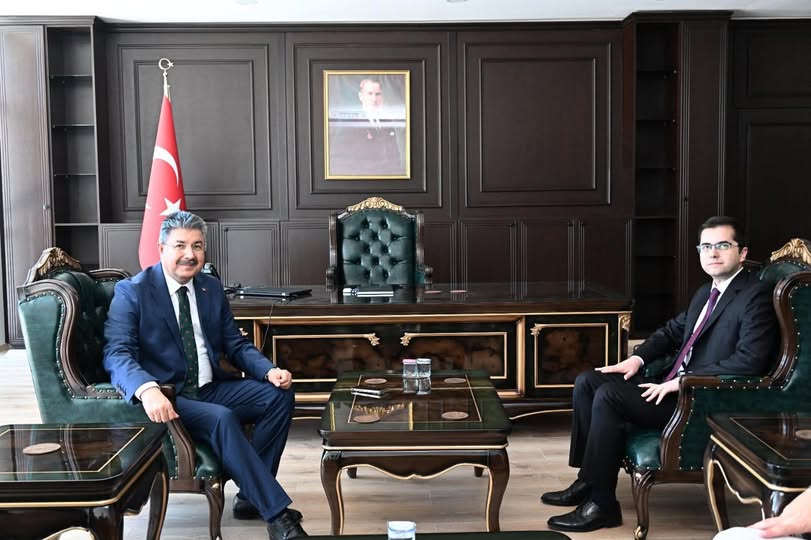 Osmaniye Valimizi Dr. Erdinç YILMAZ, Kaymakamımız Yunus Emre ŞAHİN'i Makamında Ziyaret Etti